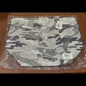 PUPPIE LOVE GREY CAMO QUILTED TOTE BAG